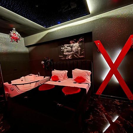 Romeo Nights - Love Rooms - Adults Only Bucarest Extérieur photo