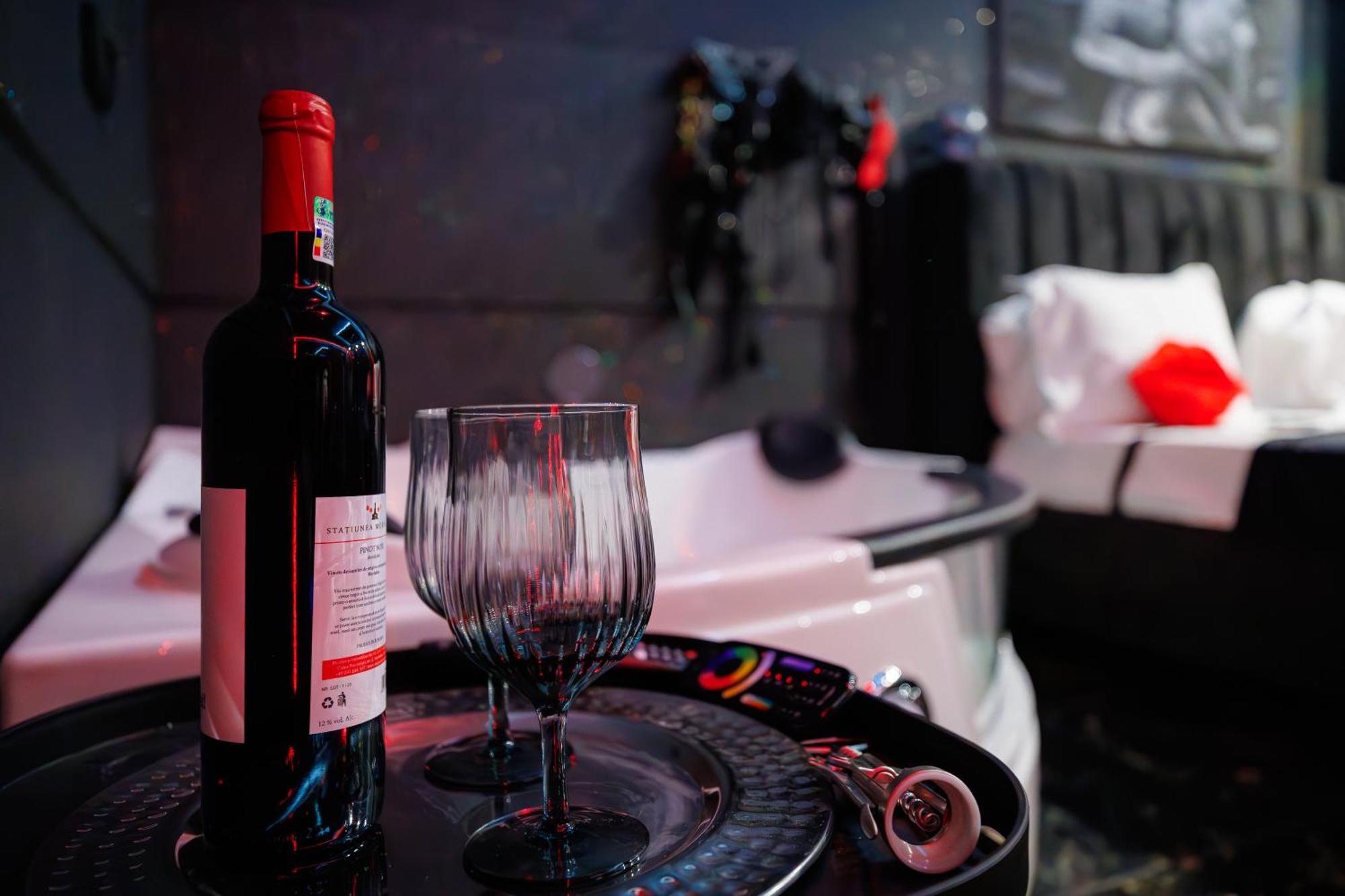 Romeo Nights - Love Rooms - Adults Only Bucarest Extérieur photo
