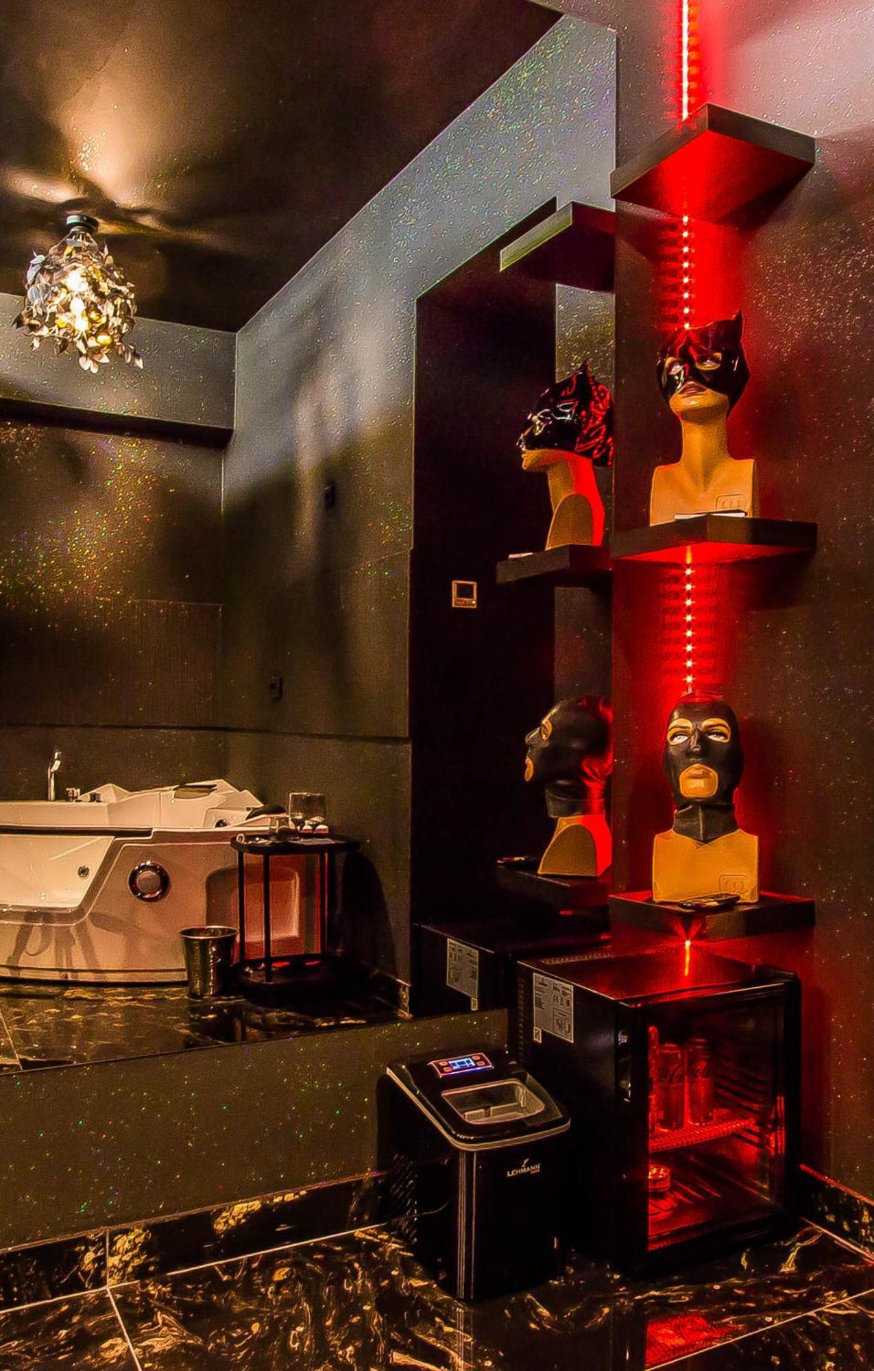 Romeo Nights - Love Rooms - Adults Only Bucarest Extérieur photo