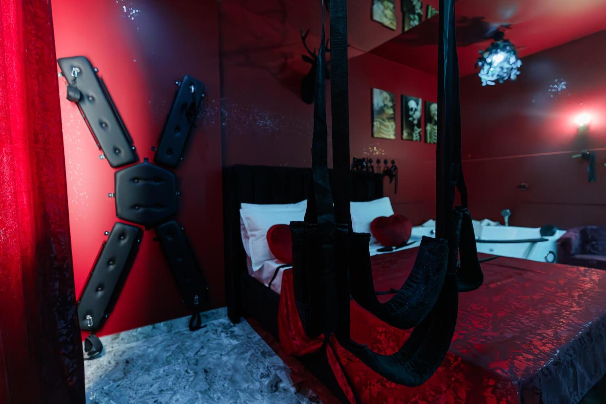Romeo Nights - Love Rooms - Adults Only Bucarest Extérieur photo